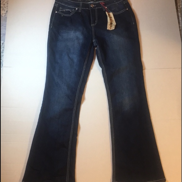 ROYALTY by YMI Denim - ROYALTY JEANS by YMI 14  NWOT Dark Wash Bootcut 5 Pockets Metal & Rhinestones 🍒